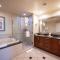 No Resort Fee Strip View Suite + Free Valet + Pool - Las Vegas