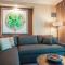 No Resort Fee Strip View Suite + Free Valet + Pool - Las Vegas