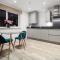Modern Flat, Perfect Long Term Stay with FREE PARKING - High Speed to Kingscross & Stratford - FREE WIFI & DISNEY - Swanscombe
