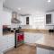 Renovated Home w Playroom games AC WD - 朗代尔