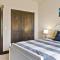 Overlooking Lake View with 3 BR Game Room for 12 guests - كور دالان