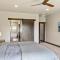 Overlooking Lake View with 3 BR Game Room for 12 guests - كور دالان