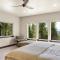 Overlooking Lake View with 3 BR Game Room for 12 guests - كور دالان