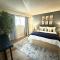Oceanfront 1 BR Oasis w Parking & Pool 107 - شاطئ ريدوندو