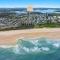 LA Ronde 4 - Hear the Waves of Pippi Beach - Holiday Yamba