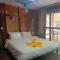 Koh Rong Beach Hostel and Bungalows - Kaôh Rŭng (3)