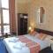Dolphin Hotel