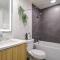 Spacious 2BDR in SM - 5 minutes walk to the beach! - لوس أنجلوس