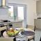 Cozy 2-Bed Home, St Helens - Sleeps 5 - Free WiFi - Сент-Хеленс