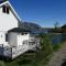 Seafront Holiday Home close to Reine, Lofoten