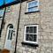 Kendal Cottage with Fireplace - Couples' Retreat - Burneside