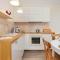 Rodzinne Studio w Gdyni Balkon & Parking by Noclegi Renters - 格丁尼亚