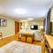 2 Mi to U of A Centrally Located Home with Patio! - فايتيفيل