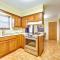 2 Mi to U of A Centrally Located Home with Patio! - فايتيفيل