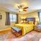 2 Mi to U of A Centrally Located Home with Patio! - فايتيفيل