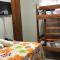Valley House - Hostel - 皮拉尼亚斯