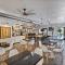 Room For Two With Pool And Kitchen Access - Pacific