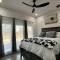 Black Sheep Hideaway Modern Countryside Serenity - كليرمون