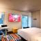 Aloft Chicago Mag Mile