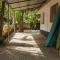 Funky Garden Bed and Breakfast - Varkala