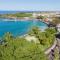 Courtyard by Marriott King Kamehamehas Kona Beach Hotel