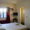 Kiwi Hotel