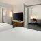 Courtyard by Marriott Chicago Downtown/River North