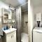 Zarembowicza Apt 37 - Self Check-In 20h - Parking &Lift - Vratislav