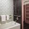 Renaissance Saint Elm Dallas Downtown Hotel