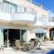 Coral Blue Bay Villa
