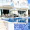 Coral Blue Bay Villa