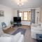 Modern 2 Bedroom Semi detached House with own private driveway - Inverness