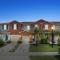 4Bd Sleeps 9 w Jacuzzi Close to Disney @ Compass Bay 5113C - 基西米