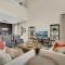 Five Bedrooms Single Family 4759