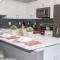 Gorgeous Two Bedroom Apto Close to Disney 306