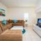 Four Bedrooms Townhouse 4563