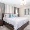 Luxurious 4Bd Home w/ Pool 4983