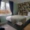Saltmarsh Rooms for 8 with Parking, All Ensuite and Pet Free - Wells-next-the-Sea