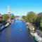 Amsterdam Center - Houseboat B&B by Captain Ricard