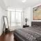 Luxurious 2BR 2BATH Condo Steps from Square One - 米西索加