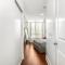 Luxurious 2BR 2BATH Condo Steps from Square One - 米西索加