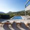 Family friendly house with a swimming pool Srinjine, Split - 23770 - Srinjine