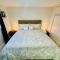 Apartment in Hollywood close to shops & beach 108 - هوليوود