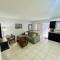 Apartment in Hollywood close to shops & beach 108 - هوليوود