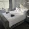 Stylish Home Away From Home! 6 Minutes from Beach! - Wirral