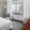 Courtyard By Marriott Jersey City Newport