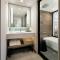 Courtyard by Marriott Osaka Honmachi