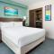 Courtyard by Marriott Waikiki Beach