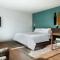 Element Reno Experience District - رينو