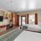 Bluff Dwellings Resort